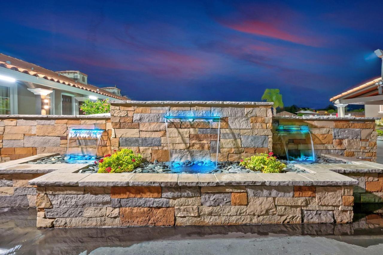 Traveler'S Inn Williams, Ca Modern Renovated Hotel Экстерьер фото