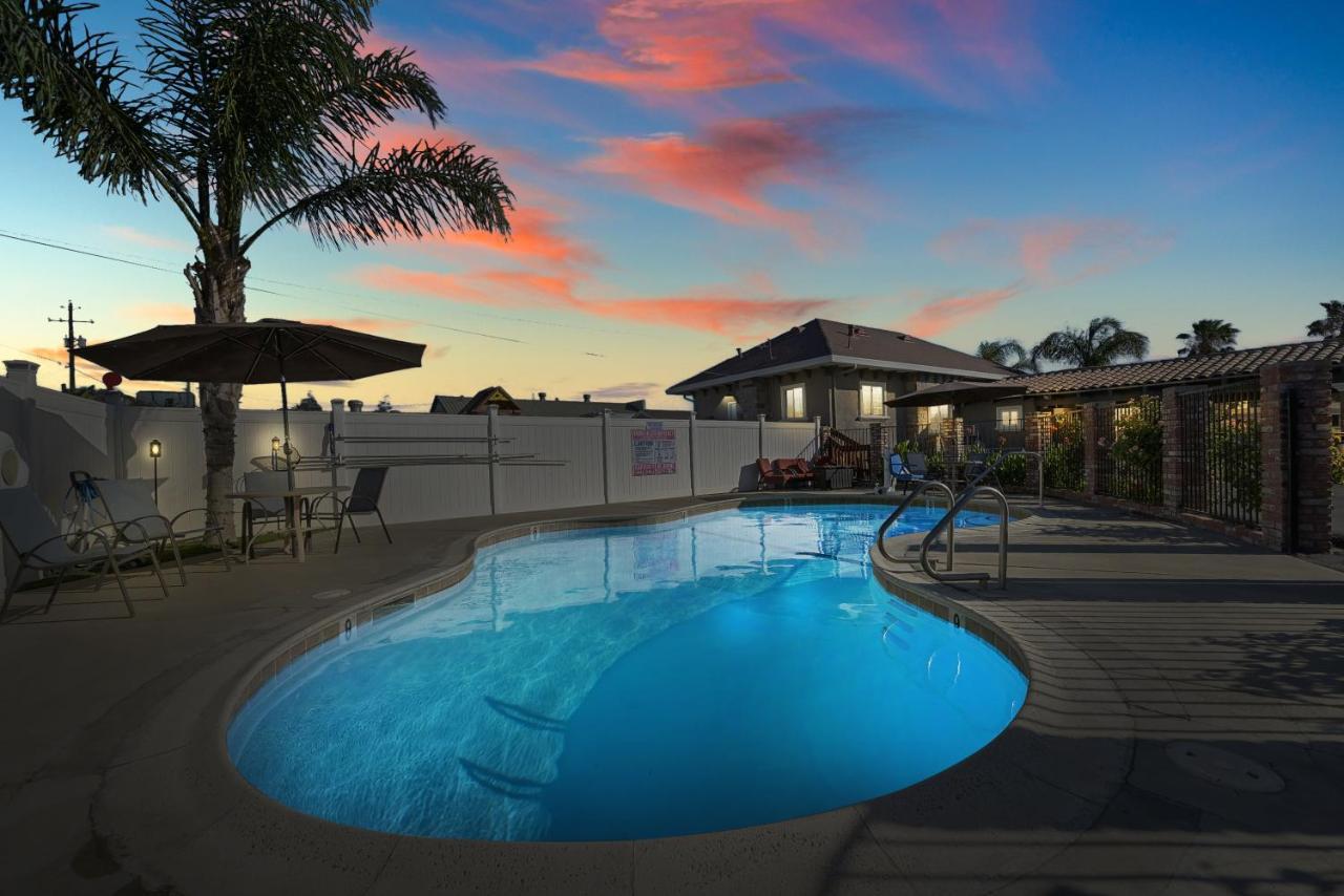 Traveler'S Inn Williams, Ca Modern Renovated Hotel Экстерьер фото