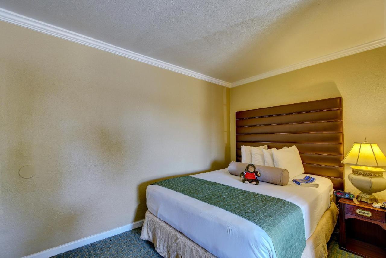 Traveler'S Inn Williams, Ca Modern Renovated Hotel Экстерьер фото