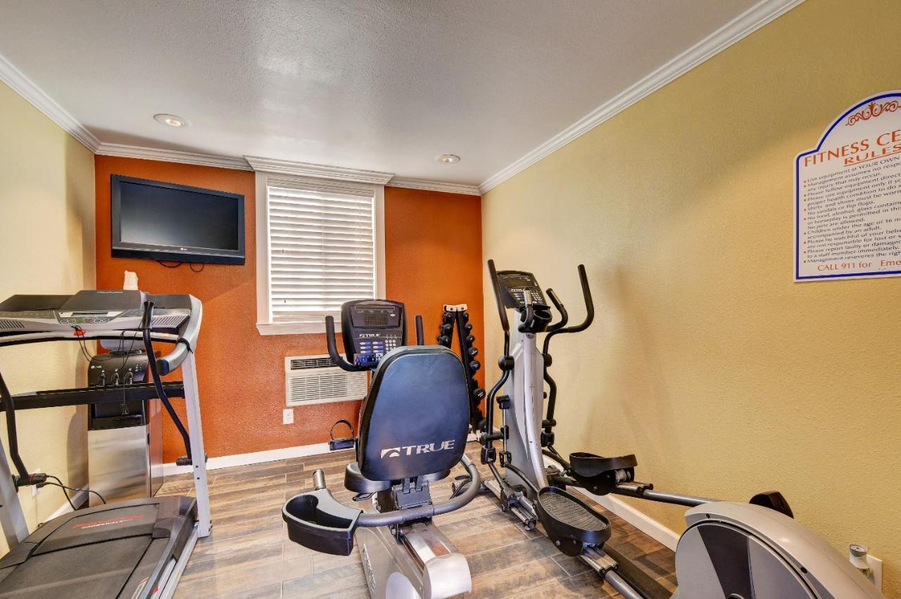 Traveler'S Inn Williams, Ca Modern Renovated Hotel Экстерьер фото