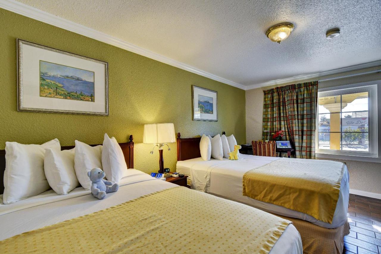 Traveler'S Inn Williams, Ca Modern Renovated Hotel Экстерьер фото